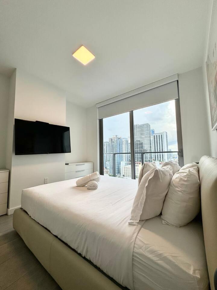 2 Bedrooms Design Condo Downtown Miami Pool And Gym Exterior foto